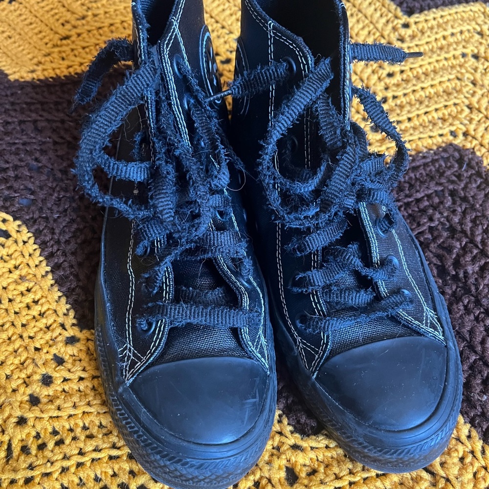 Converse Coraline